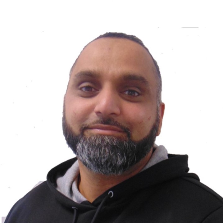 Headshot of Yaseen Adam