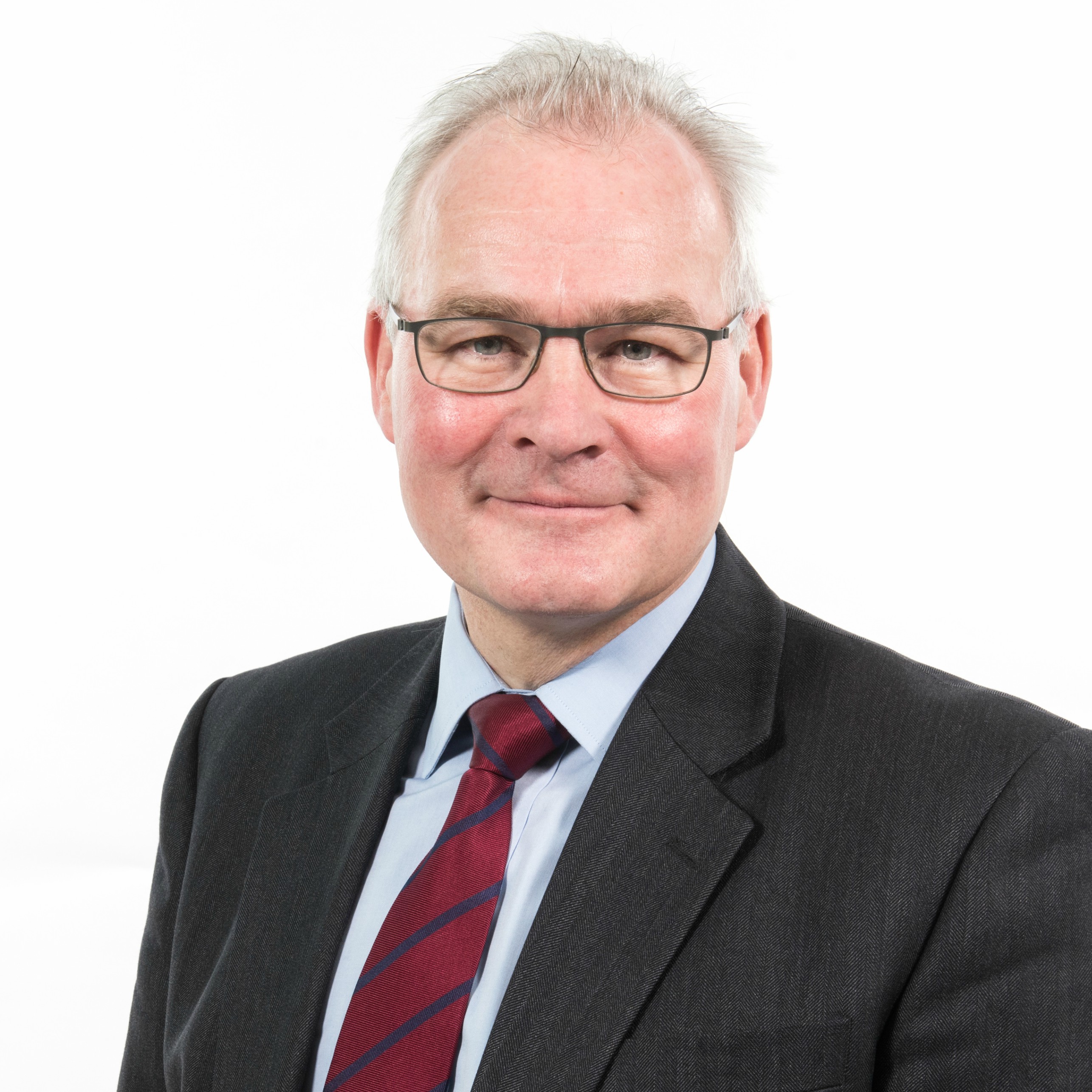 Headshot of Peter Emery